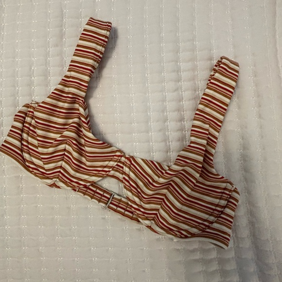 Abercrombie wide strap underwire bikini top- red stripe - Picture 2 of 4
